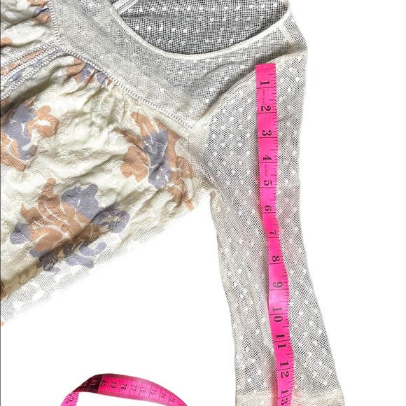 Anthropologie Meadow Rue Lace 3/4 Sleeve Top - Size Small - Picture 10 of 10